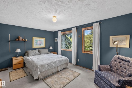 11331 75 Avenue, Edmonton, AB 