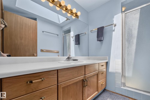 11331 75 Avenue, Edmonton, AB 