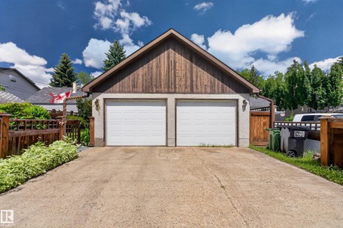 11331 75 Avenue, Edmonton, AB 