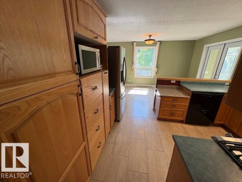 18 Flint Crescent, St. Albert, AB - Indoor