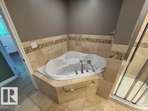 18 Flint Crescent, St. Albert, AB - Indoor Photo Showing Bathroom