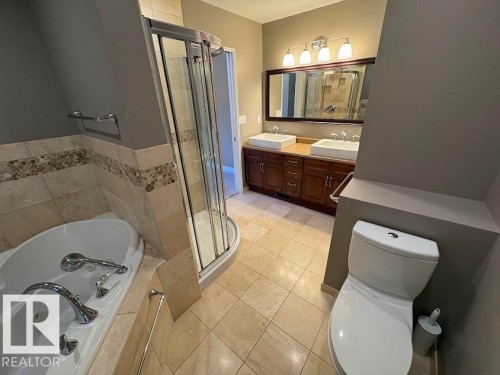 18 Flint Crescent, St. Albert, AB - Indoor Photo Showing Bathroom