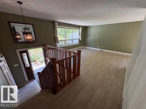 18 Flint Crescent, St. Albert, AB - Indoor Photo Showing Other Room