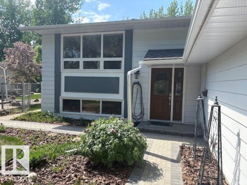 18 Flint Crescent, St. Albert, AB - Outdoor With Exterior