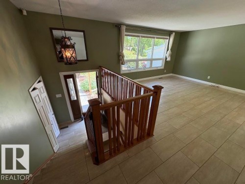 18 Flint Crescent, St. Albert, AB - Indoor Photo Showing Other Room