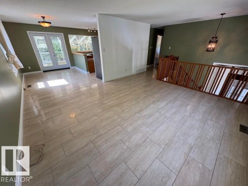 18 Flint Crescent, St. Albert, AB - Indoor Photo Showing Other Room