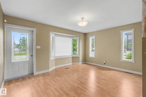 9402 153 Street Nw, Edmonton, AB 