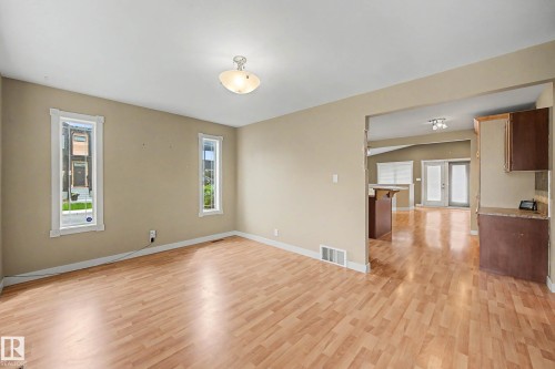 9402 153 Street Nw, Edmonton, AB 