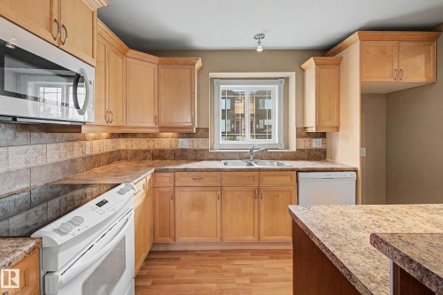 9402 153 Street Nw, Edmonton, AB 