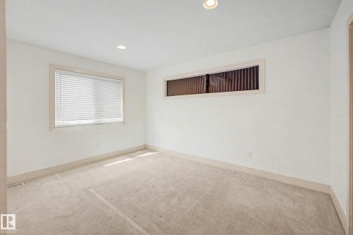 9402 153 Street Nw, Edmonton, AB 