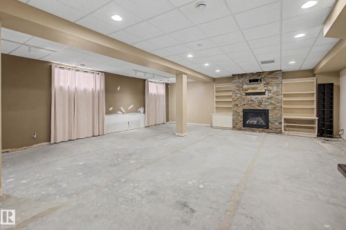 9402 153 Street Nw, Edmonton, AB 