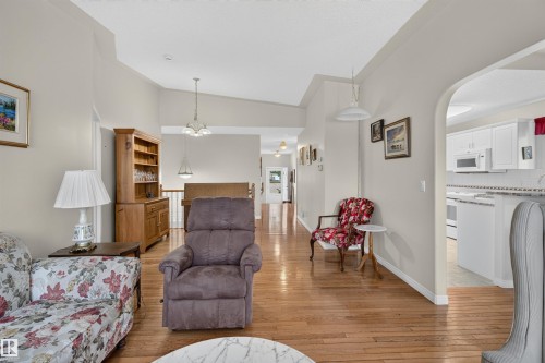 109 Falconer Crest, Edmonton, AB 