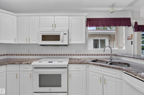 109 Falconer Crest, Edmonton, AB 