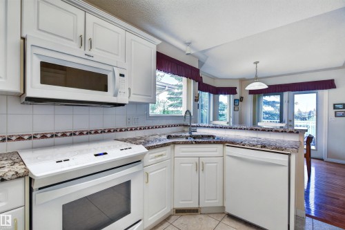109 Falconer Crest, Edmonton, AB 