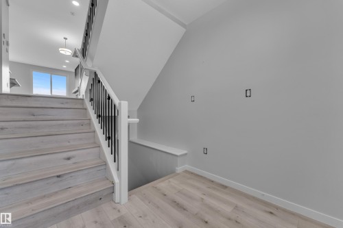 2268 Chokecherry Close, Edmonton, AB 