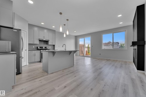 2268 Chokecherry Close, Edmonton, AB 