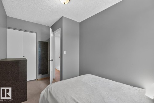 15614 83 Street, Edmonton, AB 