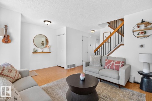 15614 83 Street, Edmonton, AB 