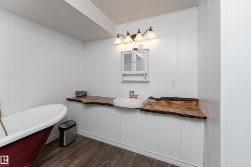 2 1650 42 Street, Edmonton, AB 