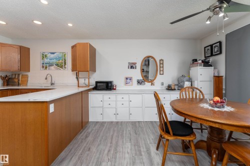 2 1650 42 Street, Edmonton, AB 