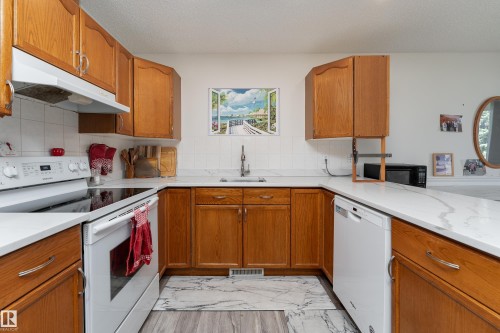 2 1650 42 Street, Edmonton, AB 