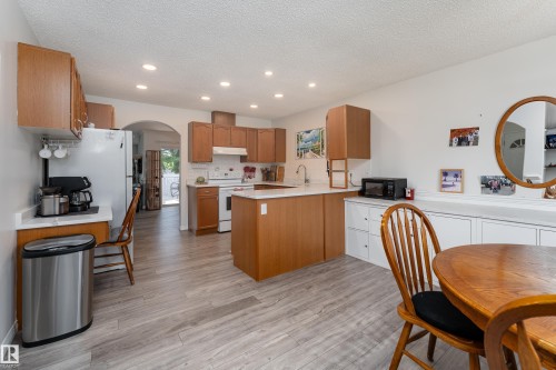 2 1650 42 Street, Edmonton, AB 