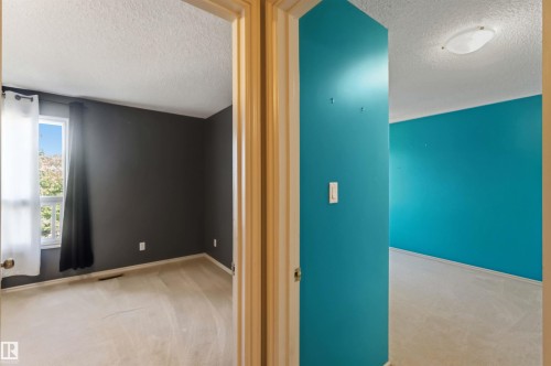 Image quality insufficient for description - 14121 23 Street, Edmonton, AB 