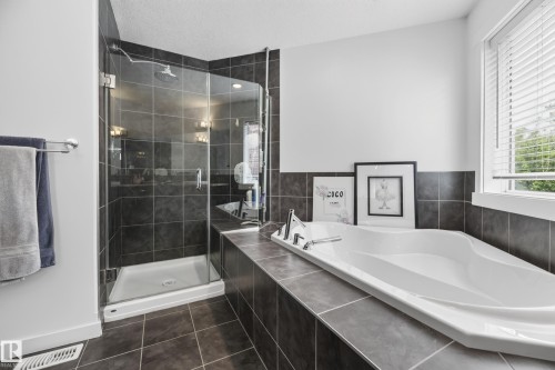 8407 Summerside Grande Boulevard, Edmonton, AB 