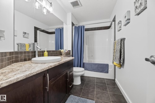 8407 Summerside Grande Boulevard, Edmonton, AB 