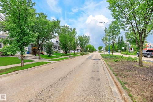 8407 Summerside Grande Boulevard, Edmonton, AB 