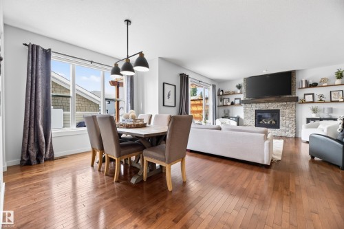 8407 Summerside Grande Boulevard, Edmonton, AB 