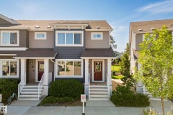 11 4205 30 Street  Edmonton, AB T6T 2G9