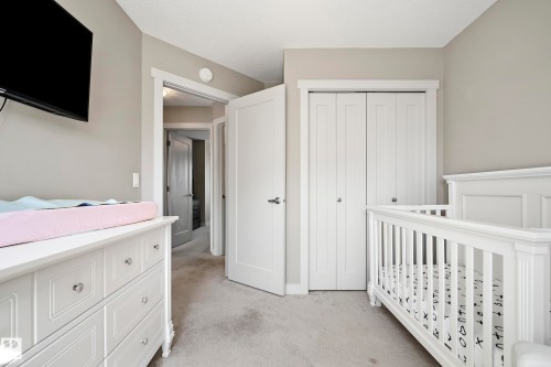 Neutral tone wall paint with white trim throughout - 11 4205 30 Street, Edmonton, AB 