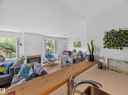 301 10816 76 Avenue, Edmonton, AB 