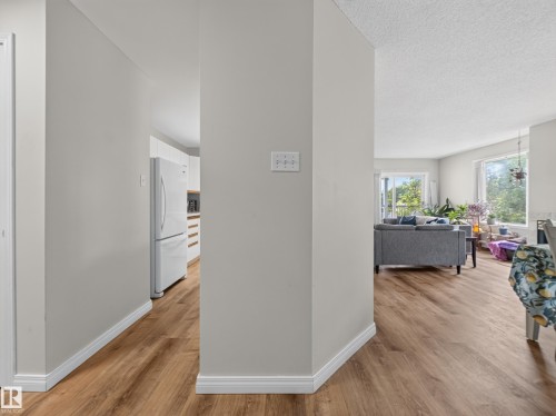 301 10816 76 Avenue, Edmonton, AB 