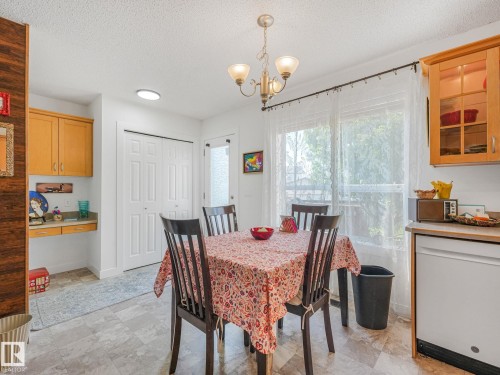 8 Craigen Court, Leduc, AB 