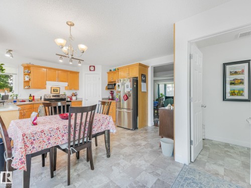 8 Craigen Court, Leduc, AB 