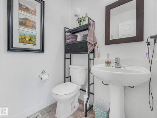 8 Craigen Court, Leduc, AB 