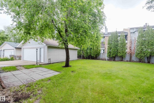 Yard - 212 Homestead Crescent, Edmonton, AB 