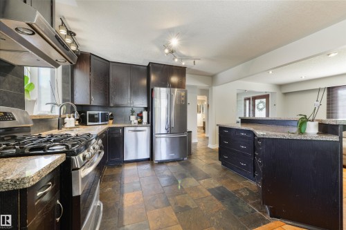 8917 162 Street, Edmonton, AB 