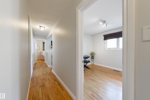 8917 162 Street, Edmonton, AB 