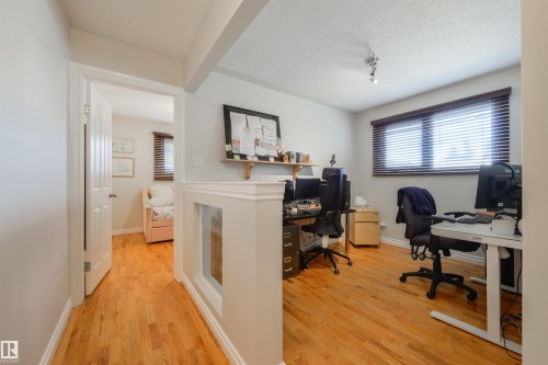 8917 162 Street, Edmonton, AB 