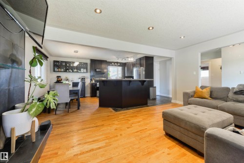 8917 162 Street, Edmonton, AB 