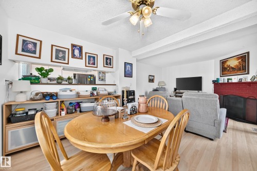678 Lakewood Road N, Edmonton, AB 
