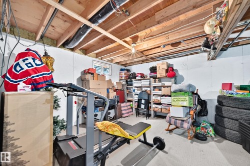 678 Lakewood Road N, Edmonton, AB 