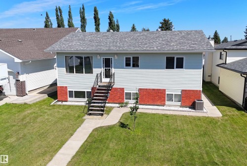 5003 57 Avenue, Stony Plain, AB 