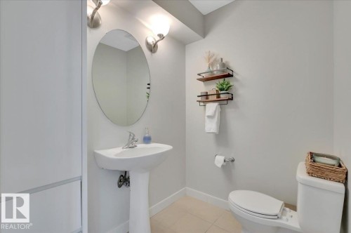 2 pce guest bathroom on main floor - 4865 Terwillegar Common, Edmonton, AB - Indoor Photo Showing Bathroom