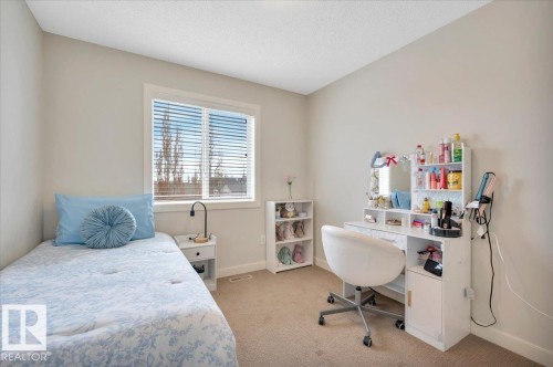 4865 Terwillegar Common, Edmonton, AB - Indoor Photo Showing Bedroom
