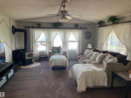 48028 Rr 133, Rural Beaver County, AB - Indoor Photo Showing Bedroom