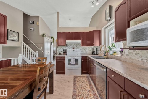 9615 175 Avenue, Edmonton, AB 